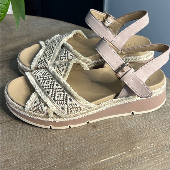 Naturalizer Delaney 2 Comfort Slingback Sandals Women’s 7.5 - Picture 8 of 16